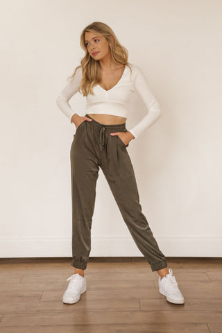 Vegan Leather Cropped Pants (Chocolate Brown)